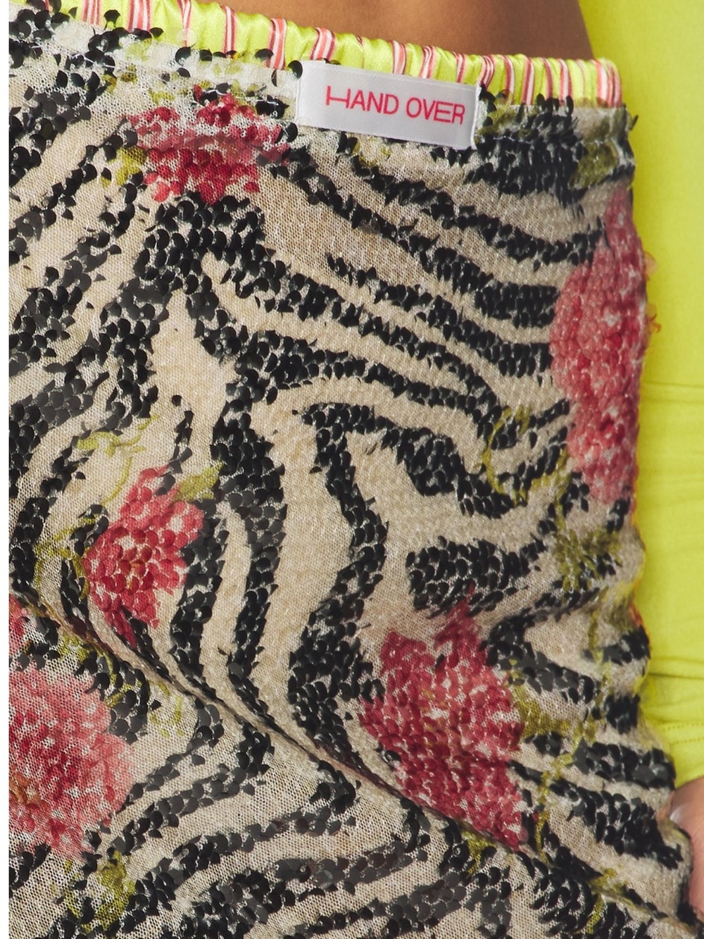 Hand Over Ralph Skirt - Picture 4 of 5